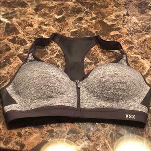 Victoria’s secret zip front sports bra size 34B